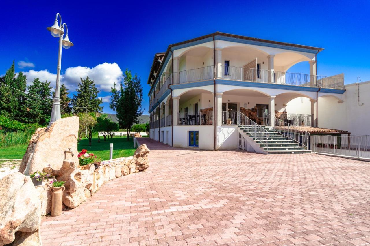Borgo Albador Rooms Posada  Exterior foto